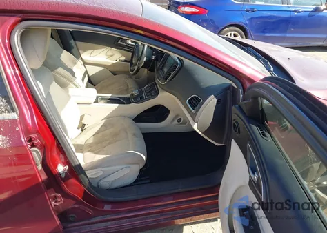 2015 Chrysler 200 Limited из США, поврежденный, VIN 1C3CCCAB3FN600033